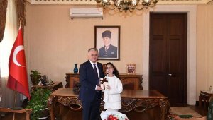 Antalya'da 23 Nisan coşkusu