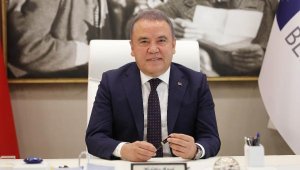 Başkan Böcek'ten bayram kutlaması