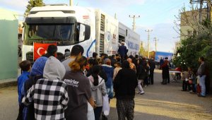 Büyükşehir Mobil Aşevi, iftar yemeği ikramlarını sürdürüyor