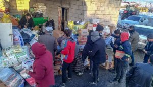 Gönüllülerin deprem bölgesine yardımları sürüyor