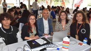 İş insanı Ali Bıdı gençlere mentorluk yaptı