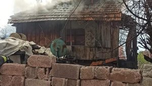 Korkuteli'de ev yangını: 1 ölü