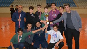 Korkuteli'de Geleneksel Çocuk Oyunları Müsabakaları başladı