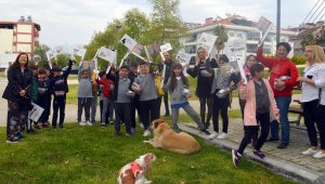 Öğrenciler sevimli dostları unutmadı