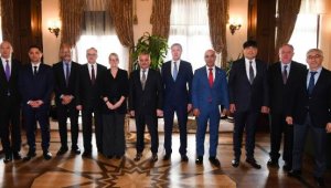 Vali Yazıcı, başkonsolos ve konsoloslarla bir araya geldi