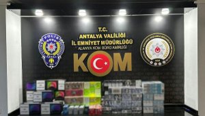 Antalya polisi 2 bin 500 paket gümrük kaçağı sigara ele geçirdi