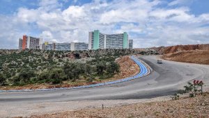 Antalya Şehir Hastanesi'ne 11 kilometrelik yol