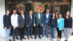 Çavuşoğlu'ndan, Stuttgart'taki kundaklama girişimine tepki