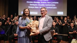 Kadınlar korosundan 'Kadın Ağzı Türküleri'
