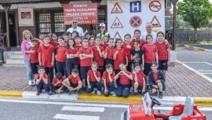 Kepez'den geleceğin sürücü adaylarına trafik eğitimi