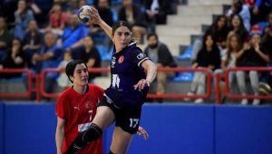 Mavi Kelebekler için Süper Lig'de final heyecanı başlıyor