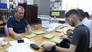 Oy kullanma öncesi sandık yemini