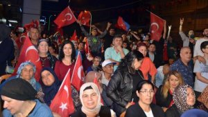 Serik'te Cumhurbaşkanlığı Seçimi kutlaması