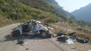 30 metreden yuvarlanan otomobildeki karı-kocadan sonra kızları da öldü