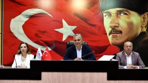 'Deniz Baykal' adı memleketi Antalya'da spor kompleksine verildi