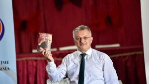 'En çok kitap okunan şehrin Antalya olmasını istiyorum'