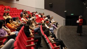 Alanya Belediyesi'nden öğrencilere sınav kaygısı semineri