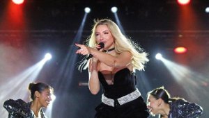 Alanya Festivali, Yörük Göçü'yle başladı Hadise'yle coştu
