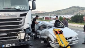 Korkuteli'de kaza: 1 ölü, 2 yaralı