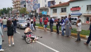 Otomobilin çarptığı elektrikli bisikletteki çocuk hayatını kaybetti