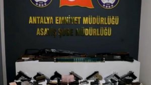 Silah ticareti yapanlara yönelik operasyonda 6 kişi yakalandı