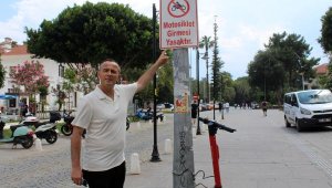 Tarihi parkta motosiklet rahatsızlığı