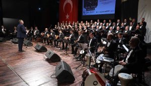 Türkü Türkü Türkiye'm konseri coşturdu