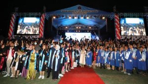Akdeniz Üniversitesi'nden 11 bin 833 öğrenci mezun oldu