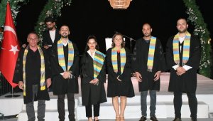 Alanya Üniversitesi'nde mezuniyet sevinci
