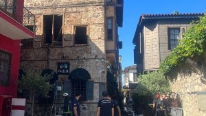 Antalya'da butik otelde yangın: 2 ölü, 12 yaralı