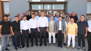 Bakan Ersoy, Kepez'de mahalle muhtarlarıyla buluştu