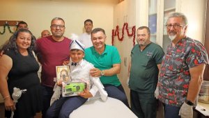 Başkan Yücel sünnet çocuklarının kirveliğini yaptı