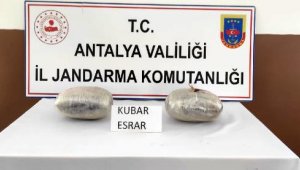 Durdurulan otomobilde uyuşturucu ele geçirildi