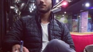 Kamyonetle çarpışan motosikletli öldü