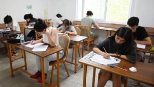 Kemer Belediyesi Eğitim Kursu'nda sınıf belirleme sınavları başladı