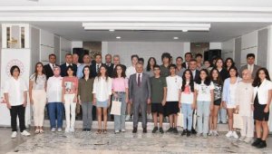 Vali Yazıcı, LGS şampiyonlarıyla bir araya geldi