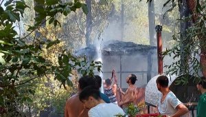 Yangını gönüllü itfaiyeciler söndürdü