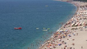 Antalya nem bulutları altında