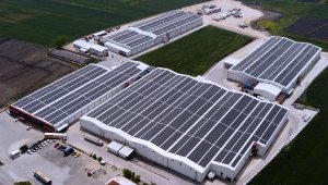 Bir fabrika çatısı daha GES'lendi