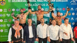 Gökbel'de başpehlivan Ali Gürbüz oldu