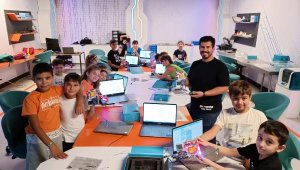 Kepez'de geleceğin teknoloji liderleri yetişiyor