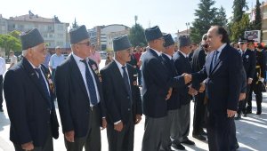 Korkuteli'de Zafer Bayramı törenle kutlandı