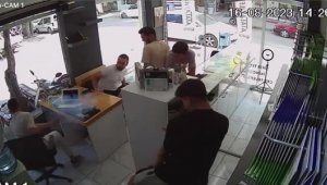Tamir esnasında telefon alev aldı