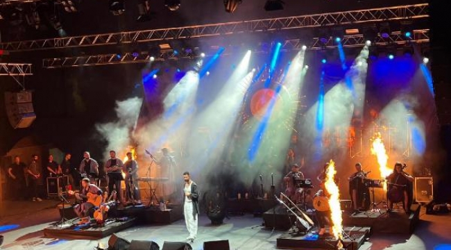 Tan Taşçı, kaza sonrası Antalya'da konser verdi