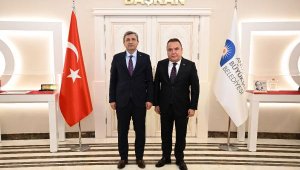 Vali Şahin'den Başkan Böcek'e iadei ziyaret