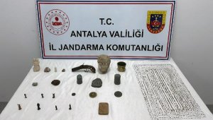 4 bin 253 parça tarihi eseri satmaya çalışırken yakalandı