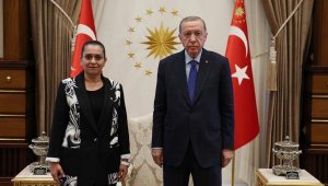 AK Parti'de Kadın Kolları Özboz'a emanet