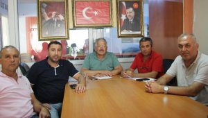 AK Parti'li Uysal'dan pazar yeri eleştirisi