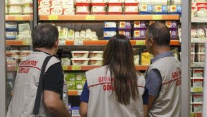 Antalya'daki 30 bin gıda işletmesine 1 ayda 45 bin denetim