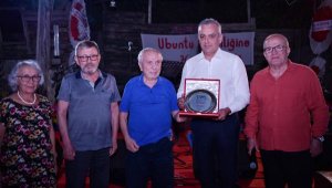 Başkan Esen'e onur ödülü
